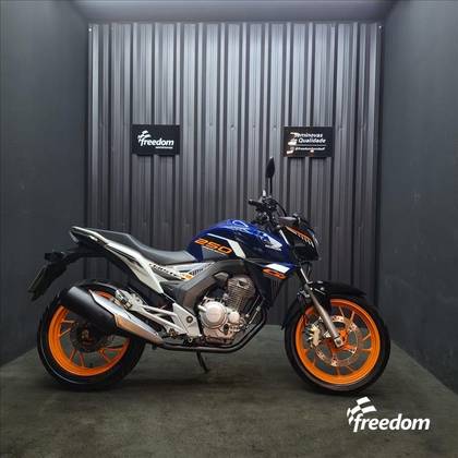 HONDA CB TWISTER 